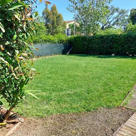 Casa Con Giardino Cecina (Livorno)